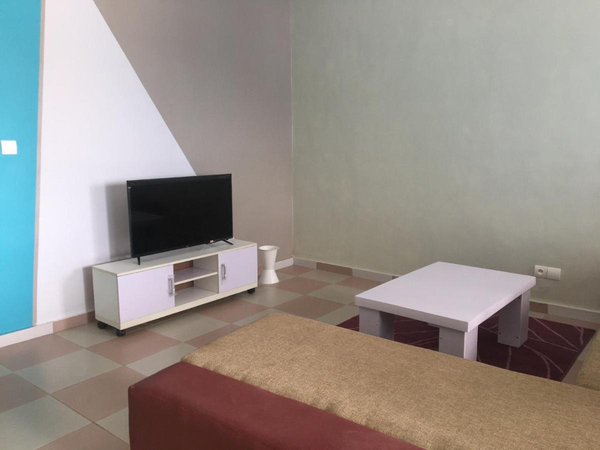 Residence Maryhouse - Free Breakfast And Taxi From Airport Cotonou Exterior foto