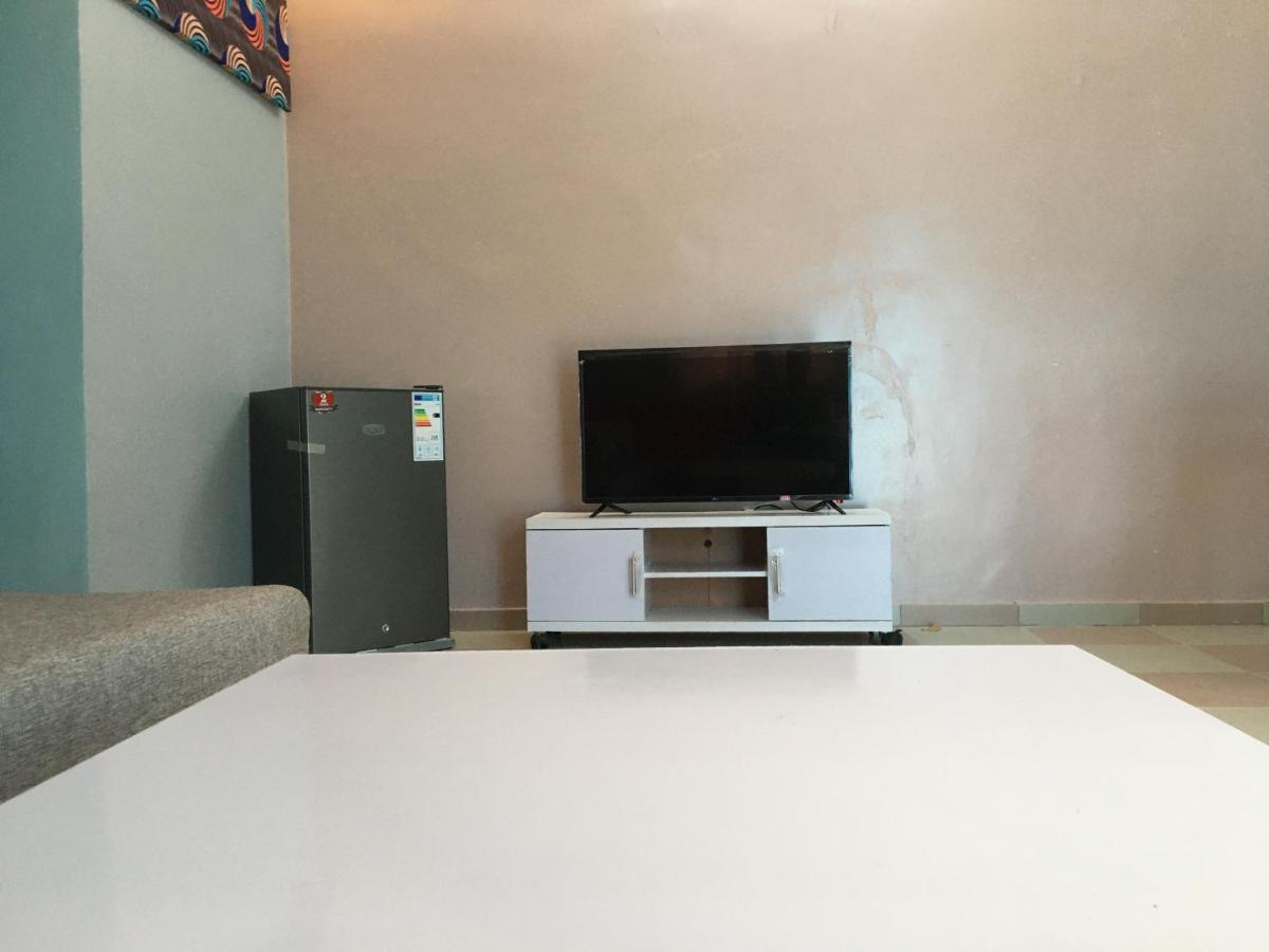 Residence Maryhouse - Free Breakfast And Taxi From Airport Cotonou Exterior foto
