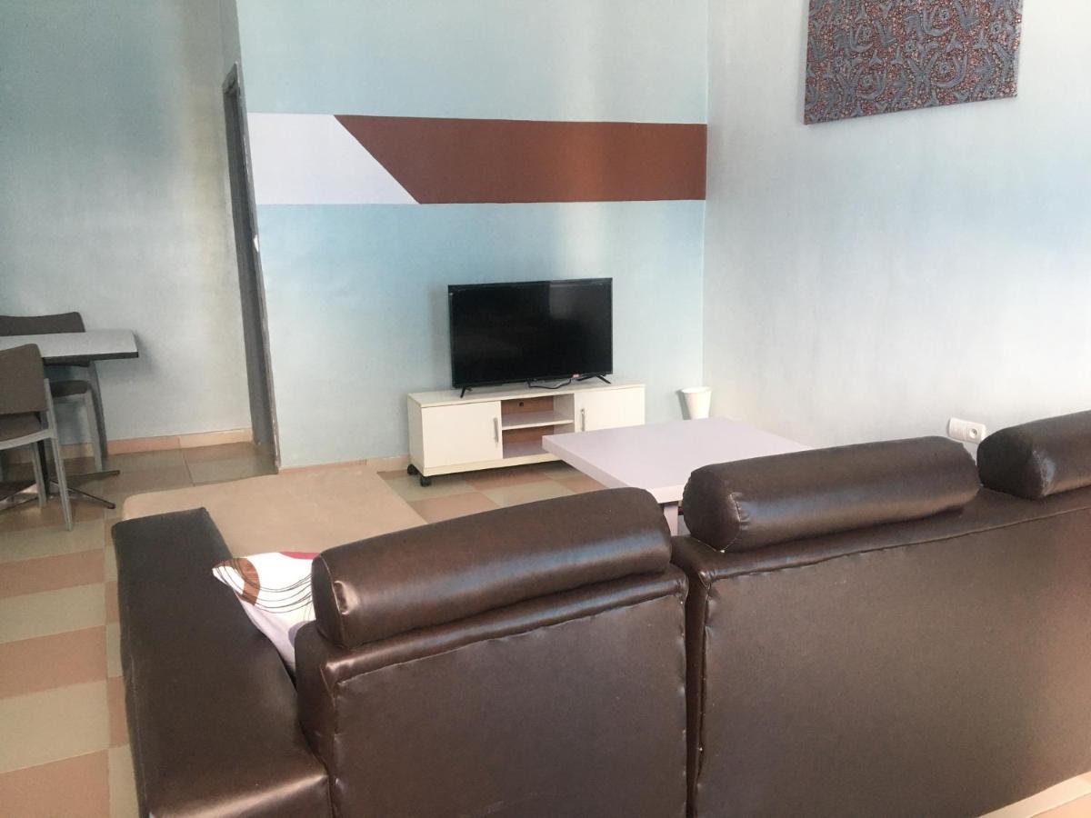 Residence Maryhouse - Free Breakfast And Taxi From Airport Cotonou Exterior foto