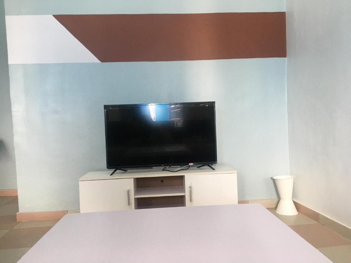 Residence Maryhouse - Free Breakfast And Taxi From Airport Cotonou Exterior foto