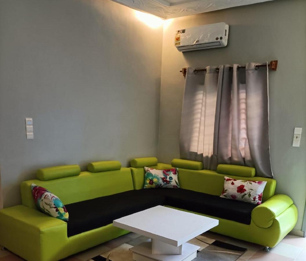 Residence Maryhouse - Free Breakfast And Taxi From Airport Cotonou Exterior foto