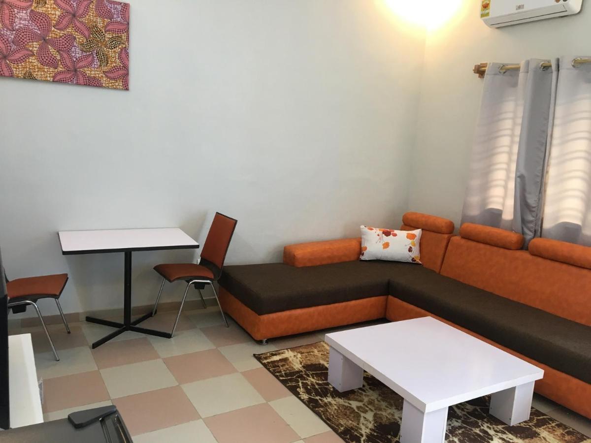 Residence Maryhouse - Free Breakfast And Taxi From Airport Cotonou Exterior foto