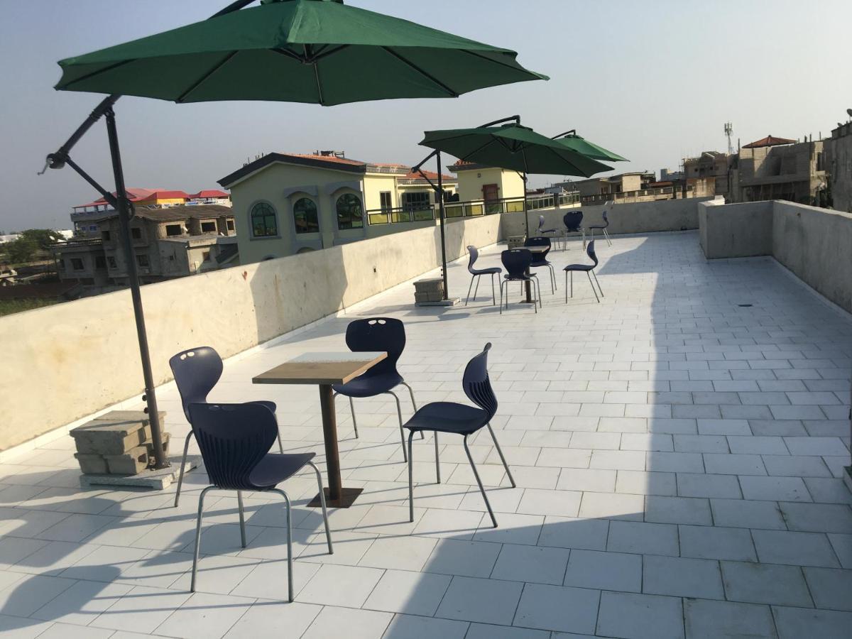 Residence Maryhouse - Free Breakfast And Taxi From Airport Cotonou Exterior foto