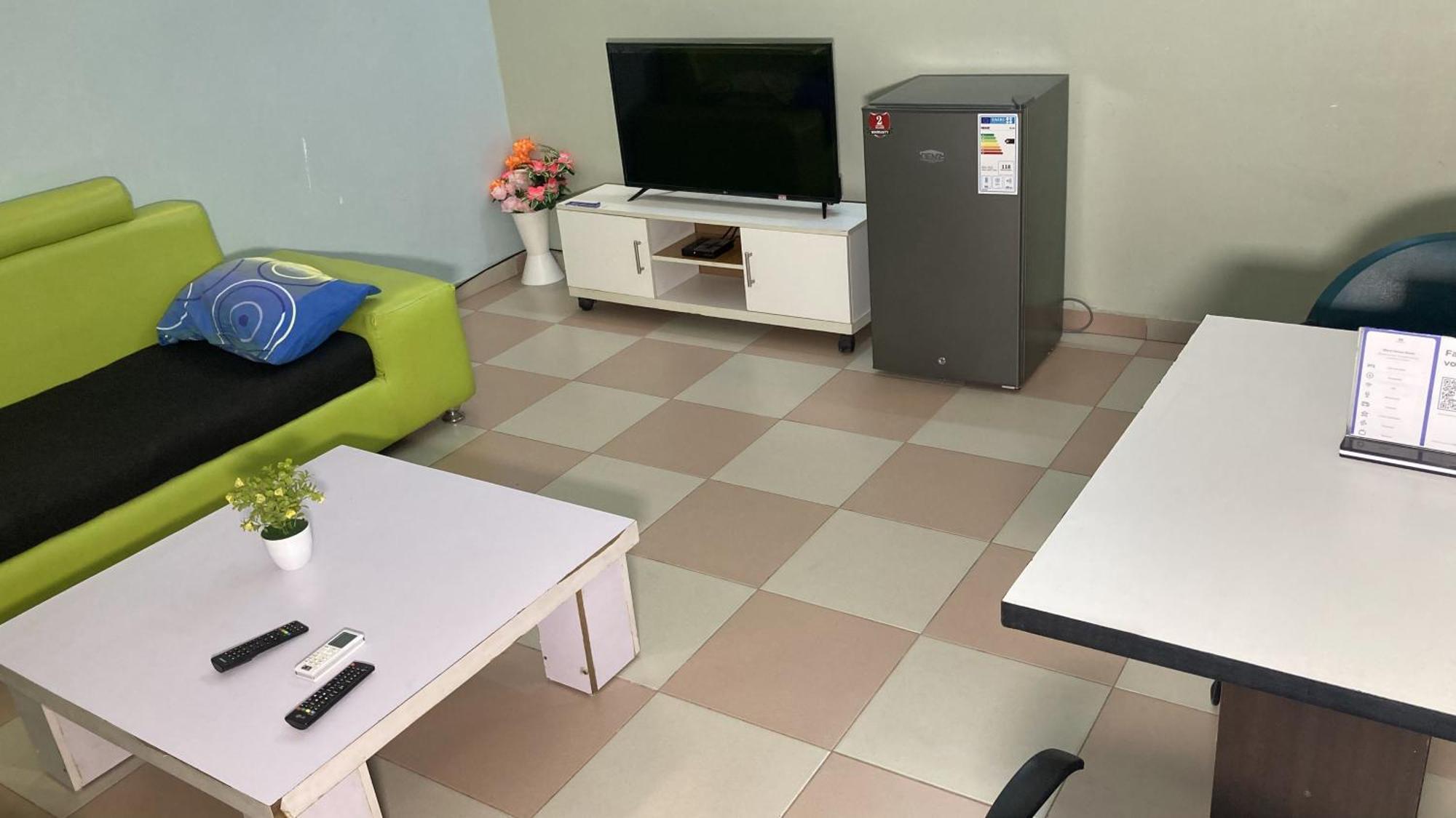 Residence Maryhouse - Free Breakfast And Taxi From Airport Cotonou Exterior foto